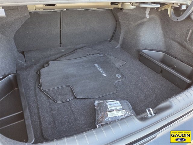 Used 2023 Hyundai Elantra Limited w/ Preferred Accessory Package image 14