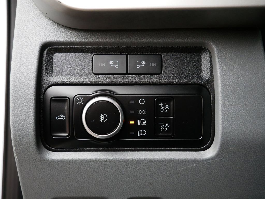 Certified 2023 Ford F350 XLT w/ FX4 Off-Road Package image 18