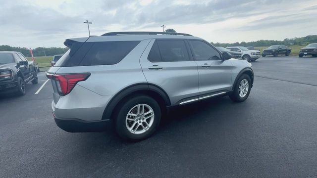 Certified 2025 Ford Explorer Active RWD image 8