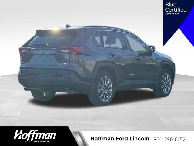 Used 2019 Toyota RAV4 XLE Premium w/ All Weather Liner Package AWD/4WD image 8