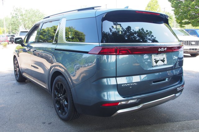 Used 2024 Kia Carnival SX FWD image 5