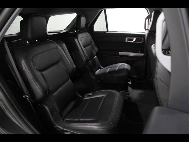 Certified 2023 Ford Explorer XLT w/ Equipment Group 202A AWD/4WD image 17