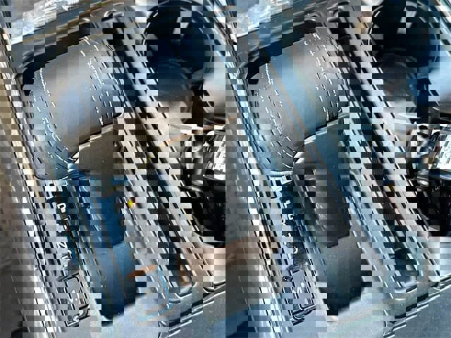 Certified 2023 Ford F150 Lariat w/ Equipment Group 502A High image 17