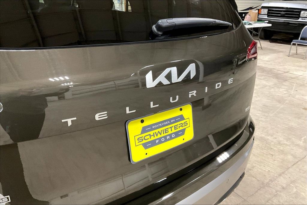 Used 2025 Kia Telluride S AWD/4WD image 8