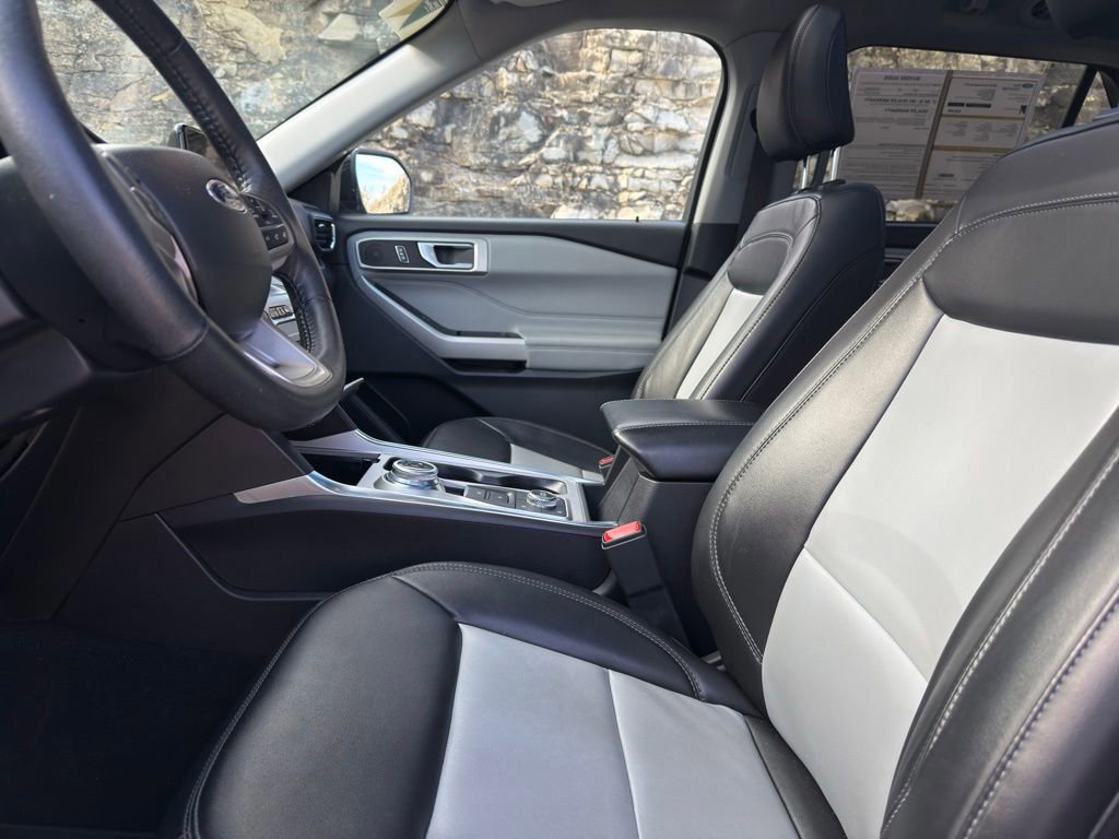Certified 2023 Ford Explorer XLT w/ Equipment Group 202A image 22