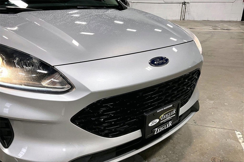 Certified 2020 Ford Escape SE Sport image 30
