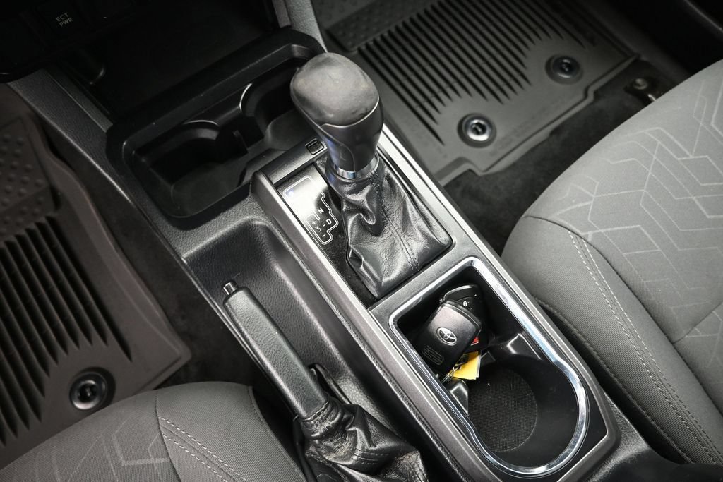 Used 2019 Toyota Tacoma TRD Sport AWD/4WD image 21