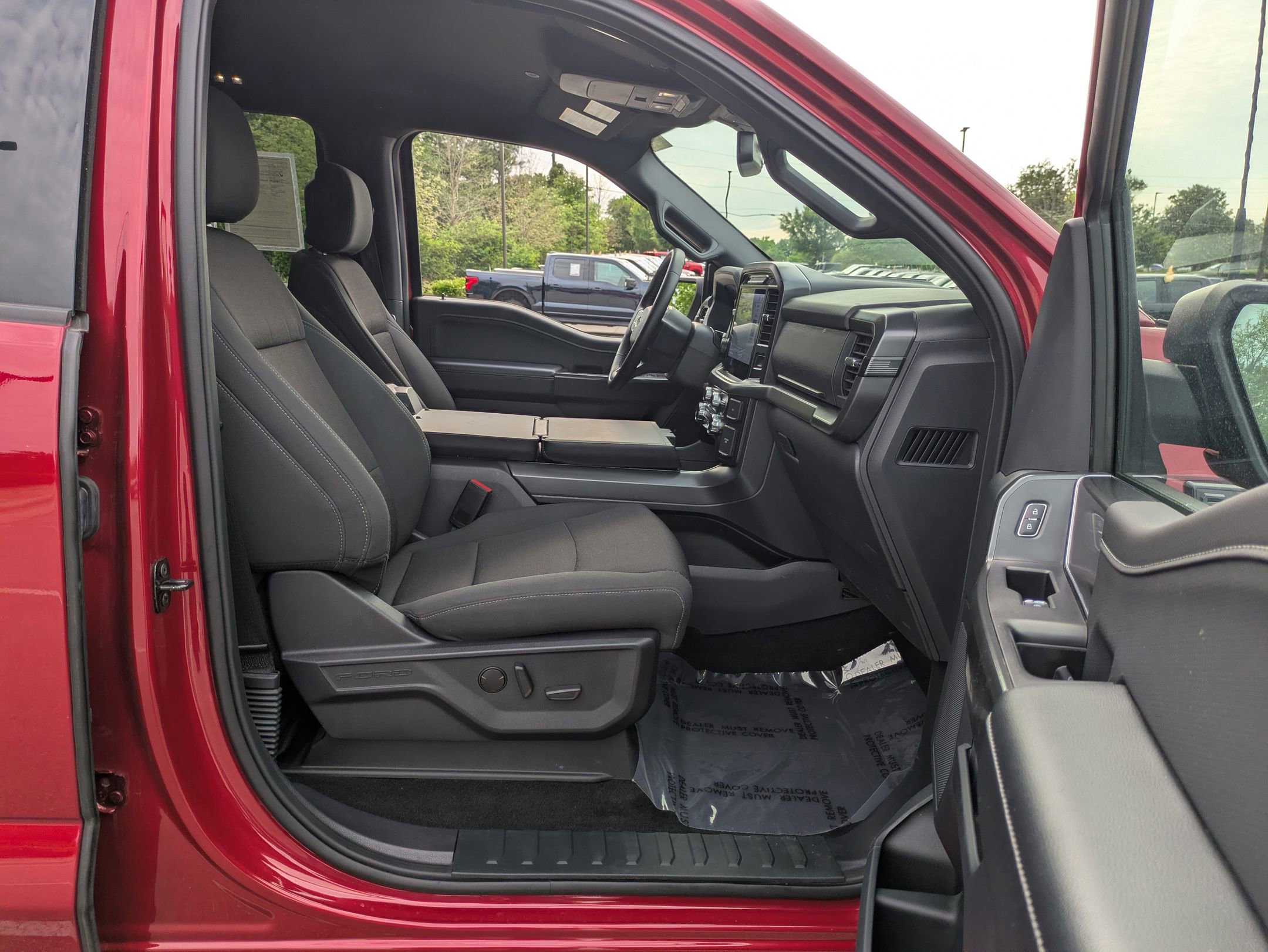 Certified 2024 Ford F150 XLT w/ Equipment Group 302A MID AWD/4WD image 43