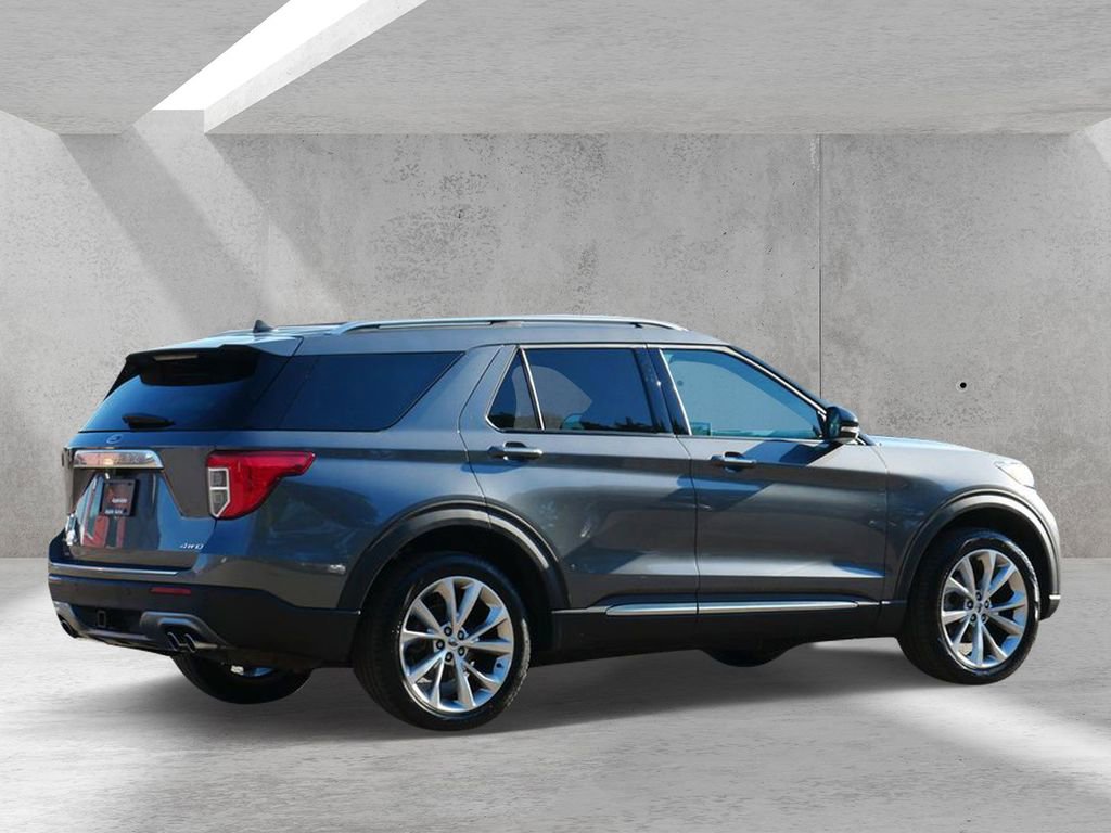 Certified 2023 Ford Explorer Platinum w/ Technology Package AWD/4WD image 3