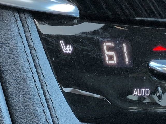 Used 2021 Cadillac XT6 Premium Luxury image 22