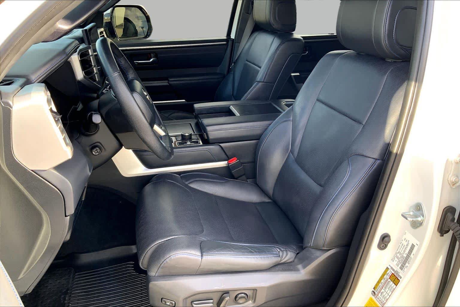 Used 2023 Toyota Sequoia Platinum AWD/4WD image 8