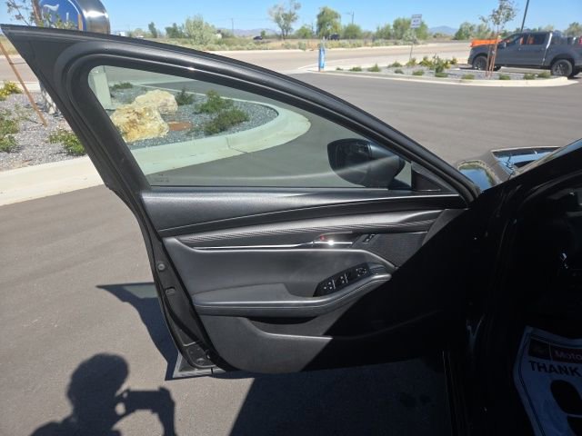 Used 2021 MAZDA MAZDA3 s FWD image 12