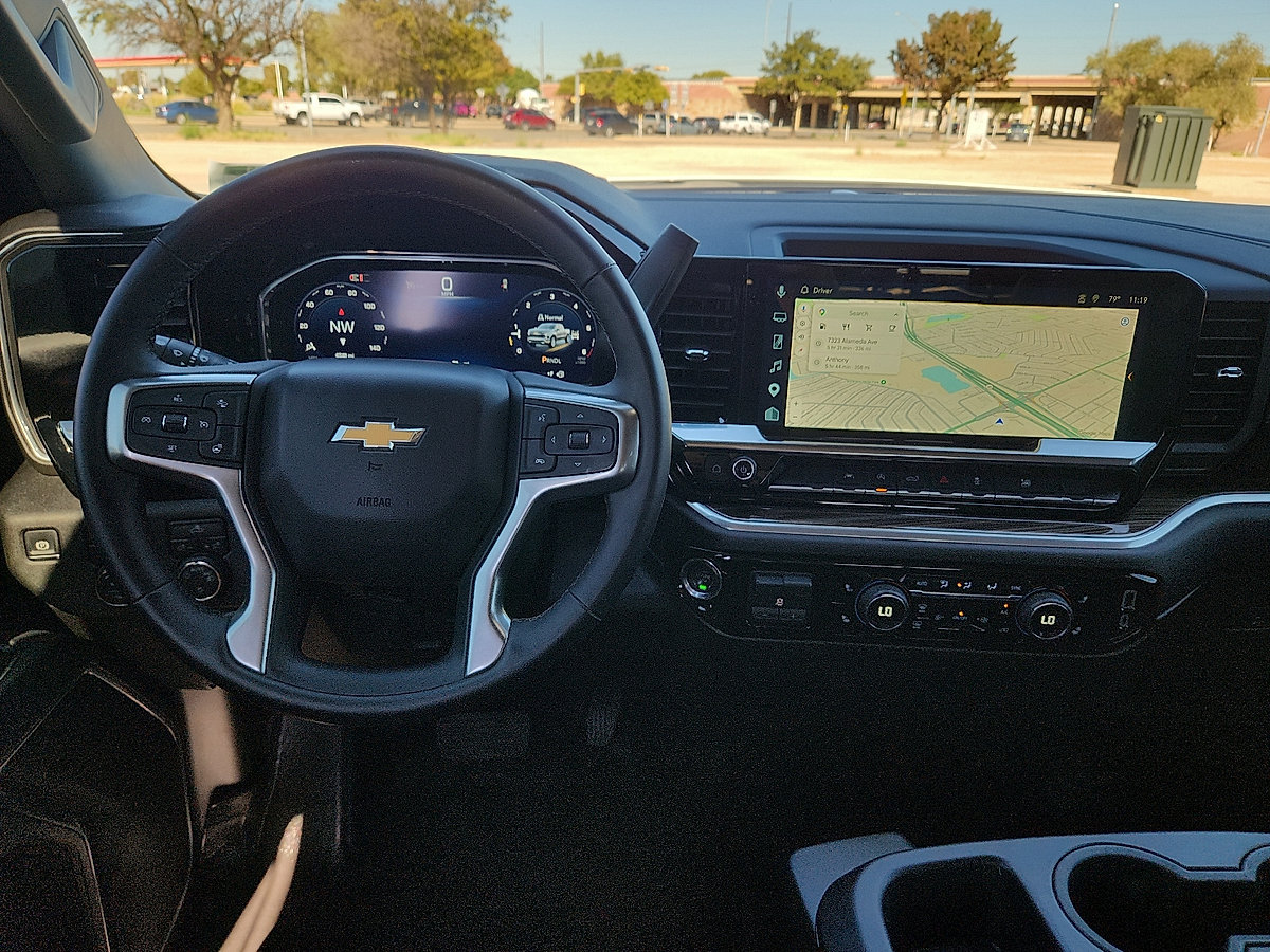 Used 2026 Chevrolet Silverado 1500 LT w/ Leather Package AWD/4WD image 16