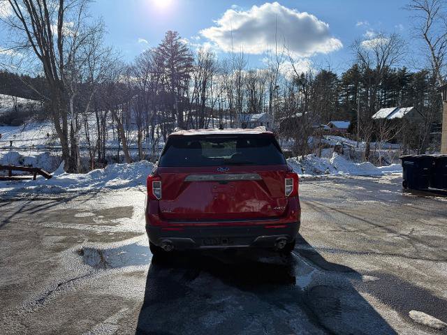 Certified 2023 Ford Explorer XLT w/ Equipment Group 202A image 4