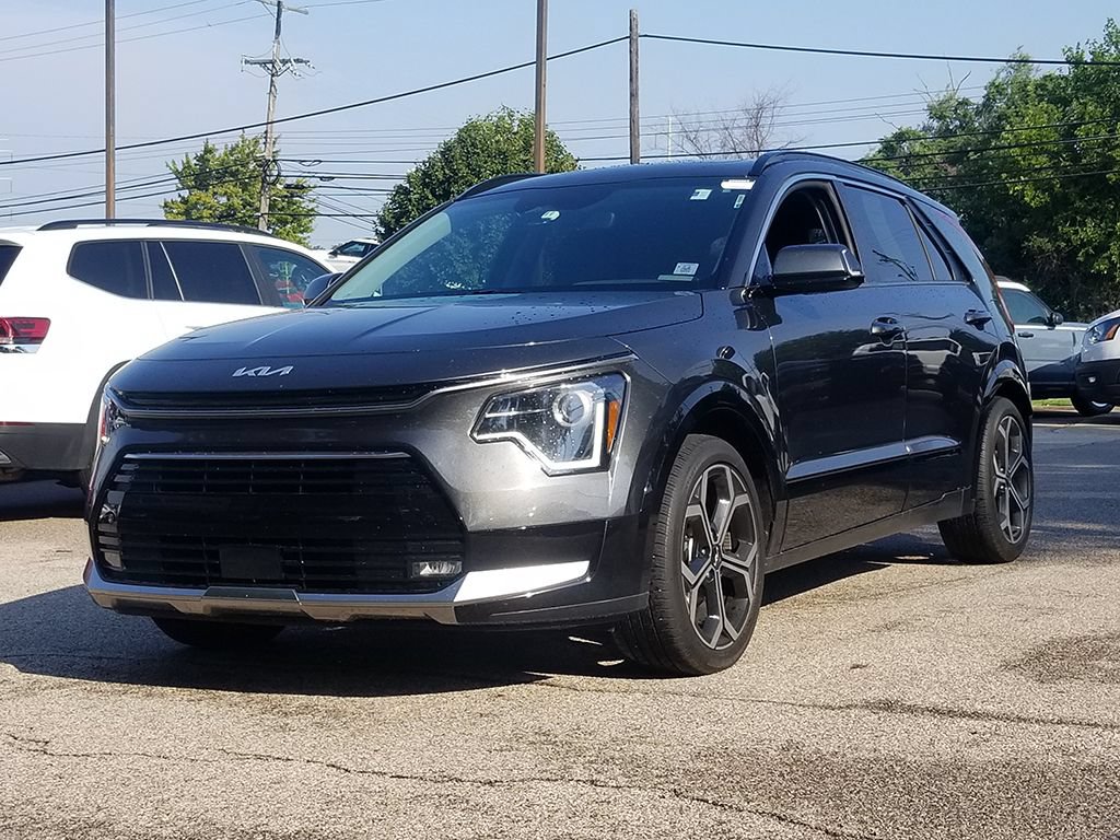 Used 2023 Kia Niro EX Touring