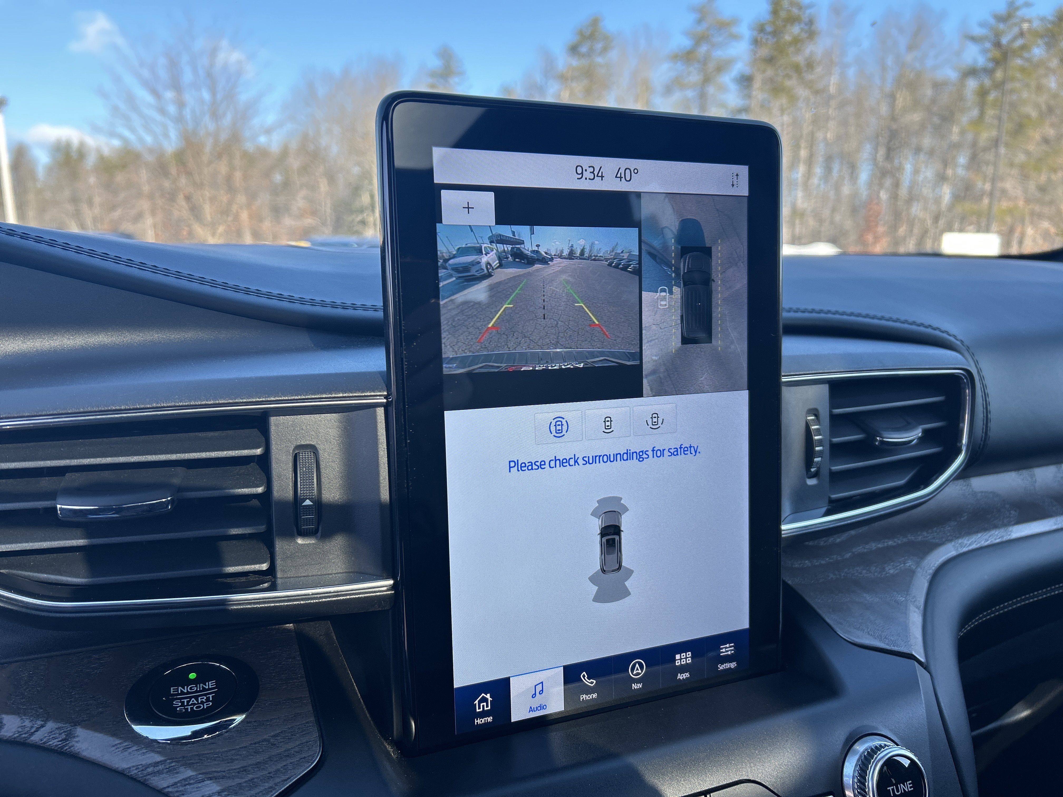 Certified 2020 Ford Explorer Platinum w/ Premium Technology Package image 22