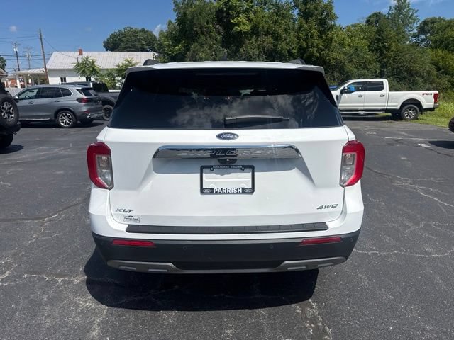 Certified 2024 Ford Explorer XLT w/ Equipment Group 202A AWD/4WD image 4