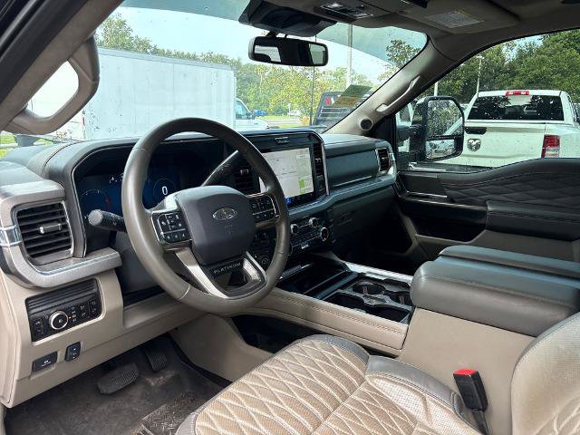 Certified 2025 Ford F250 Platinum w/ Platinum Plus Package AWD/4WD image 6