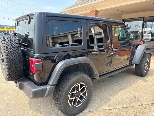 Used 2025 Jeep Wrangler Unlimited Rubicon AWD/4WD image 2