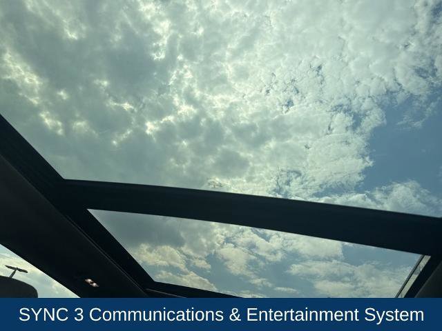 Certified 2022 Ford F250 XLT w/ XLT Premium Package AWD/4WD image 24