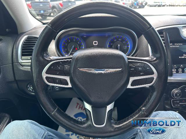 Used 2019 Chrysler 300 Limited AWD/4WD image 20