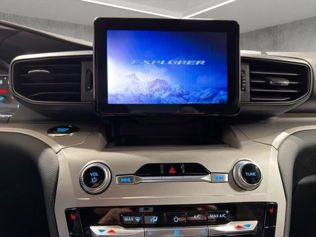 Certified 2023 Ford Explorer XLT w/ Class IV Trailer Tow Package AWD/4WD image 17