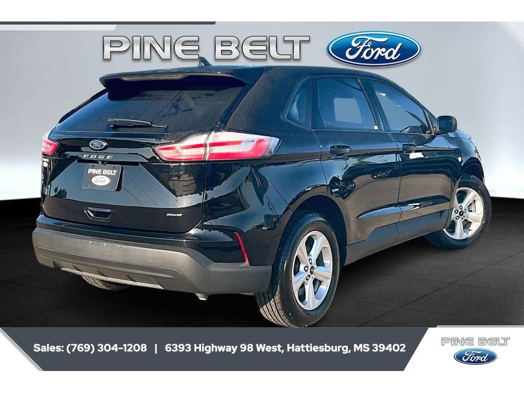 Certified 2023 Ford Edge SE image 4