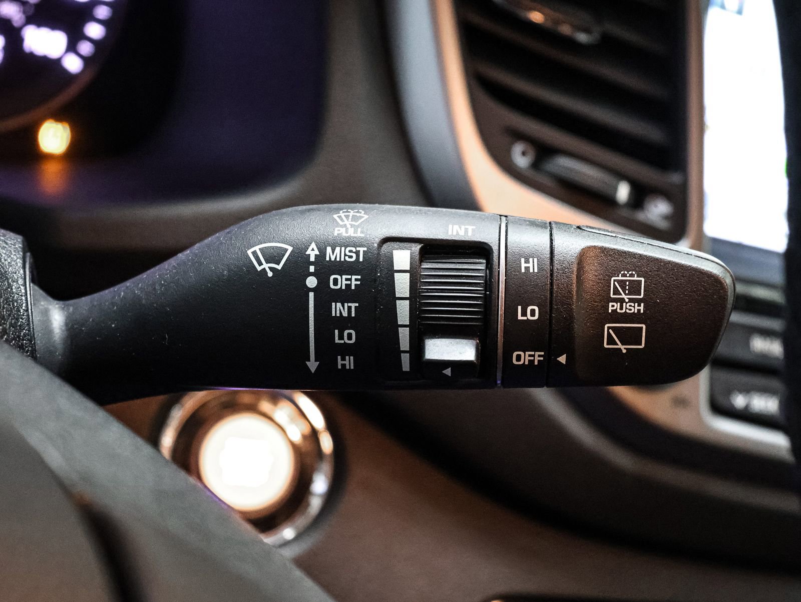 Used 2018 Hyundai Tucson SEL Plus w/ Cargo Package image 34