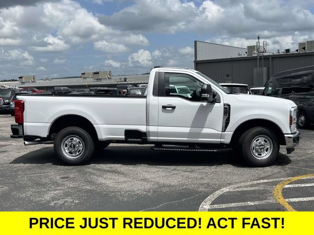Certified 2026 Ford F250 XL w/ XL Chrome Package RWD video 2