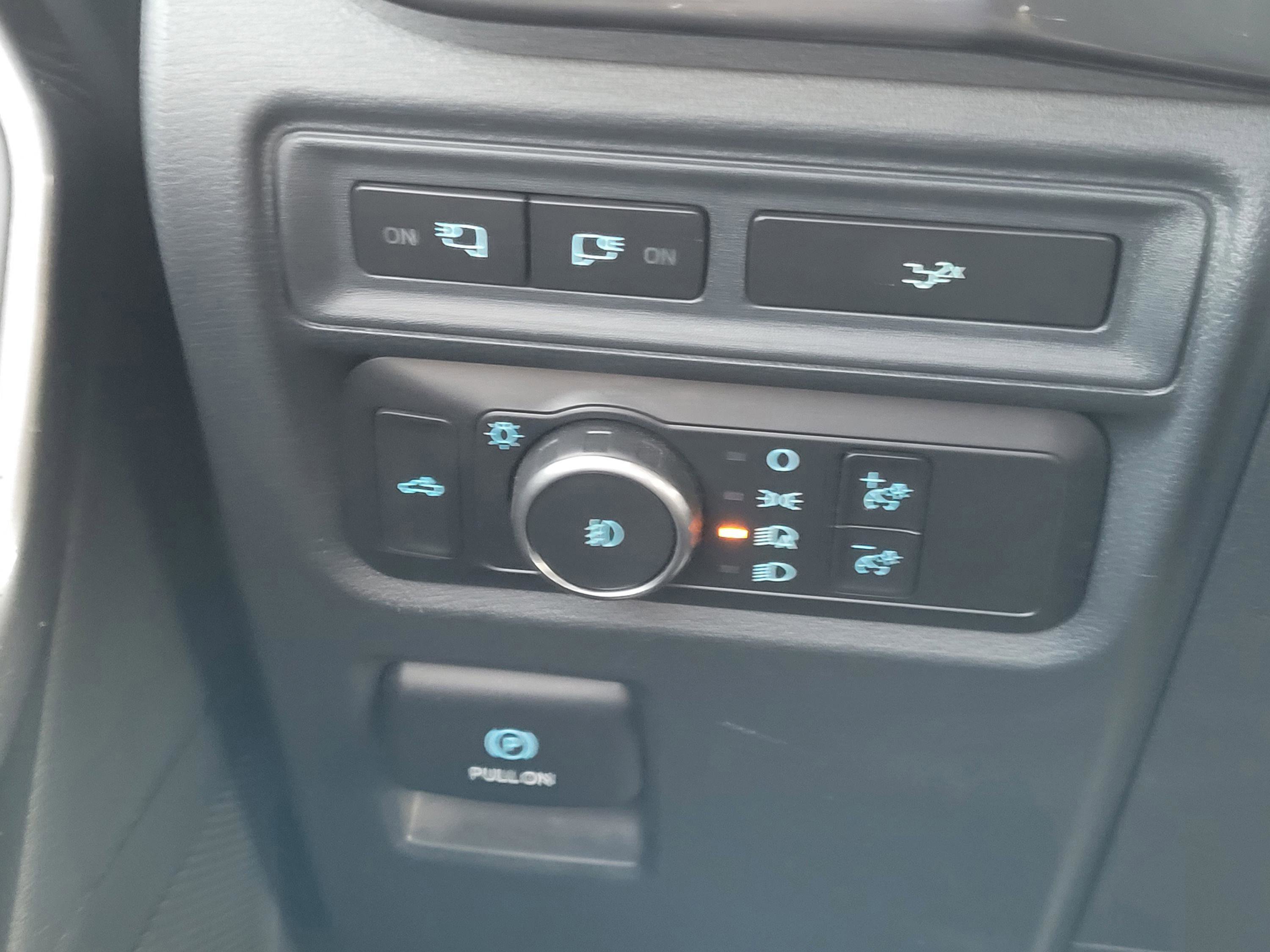 Certified 2022 Ford F150 XLT w/ Equipment Group 302A High image 21