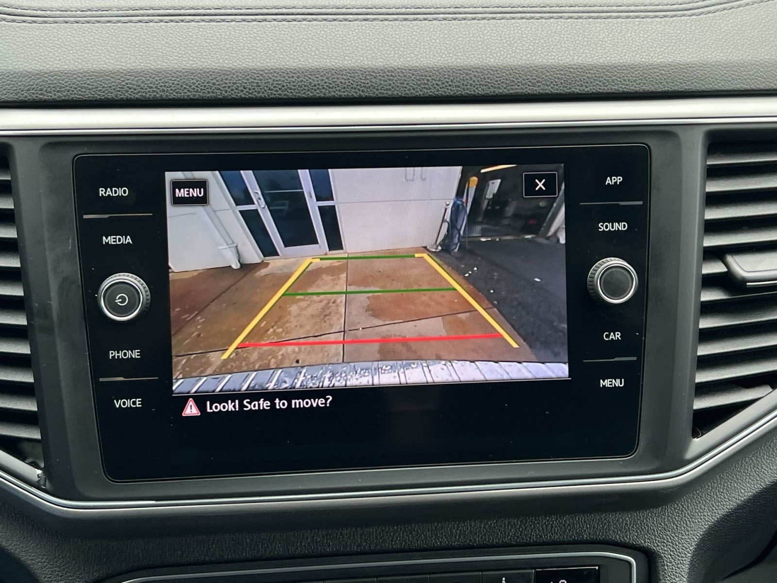 Used 2019 Volkswagen Atlas SE FWD image 27