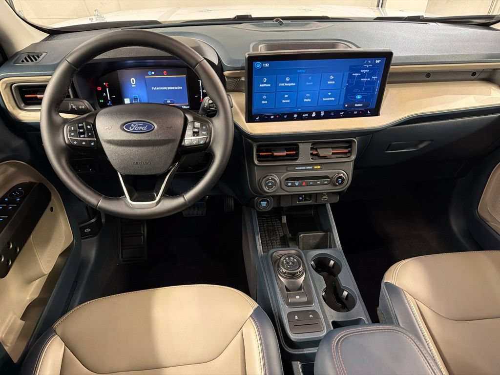 Certified 2025 Ford Maverick Lariat w/ 4K Tow Package AWD/4WD image 8