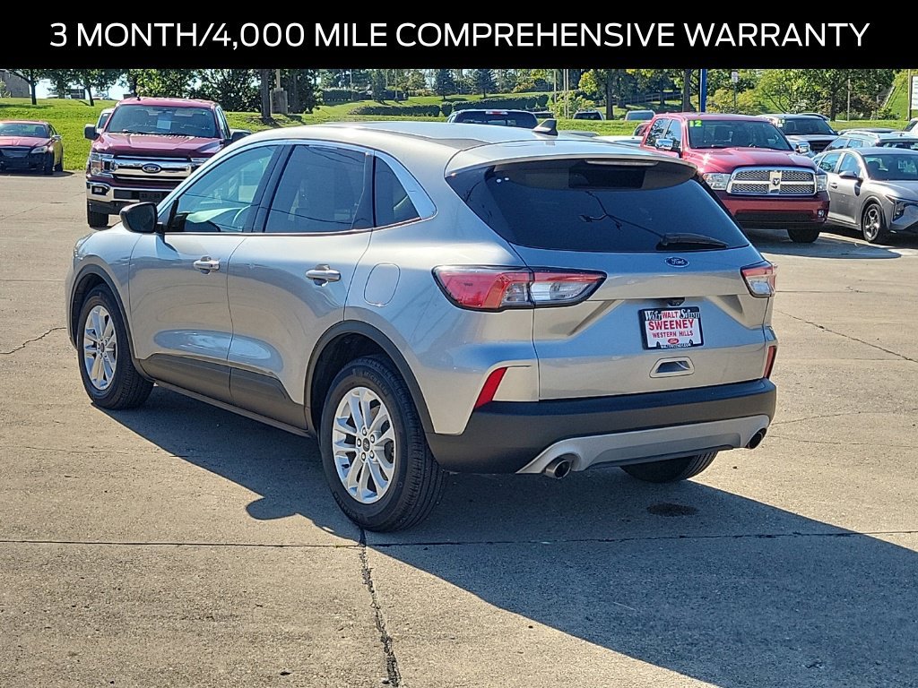Certified 2022 Ford Escape SE FWD image 3