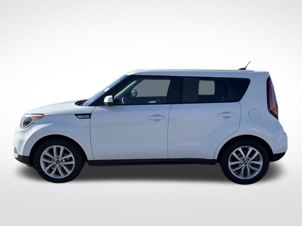 Used 2019 Kia Soul + FWD image 4