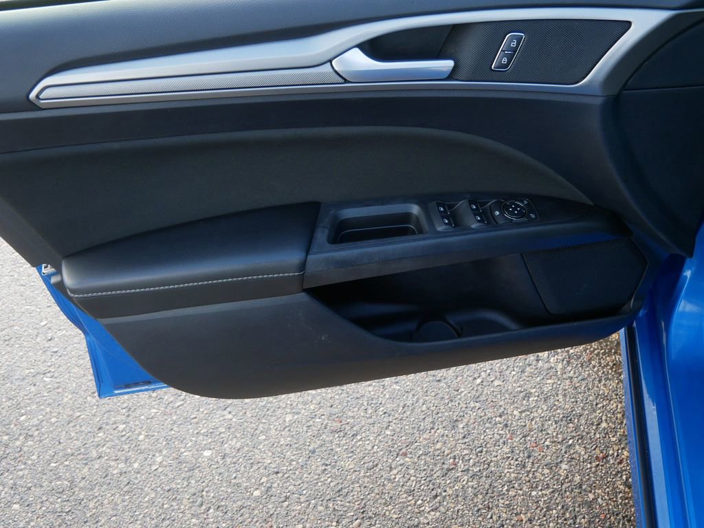 Certified 2020 Ford Fusion SE image 11