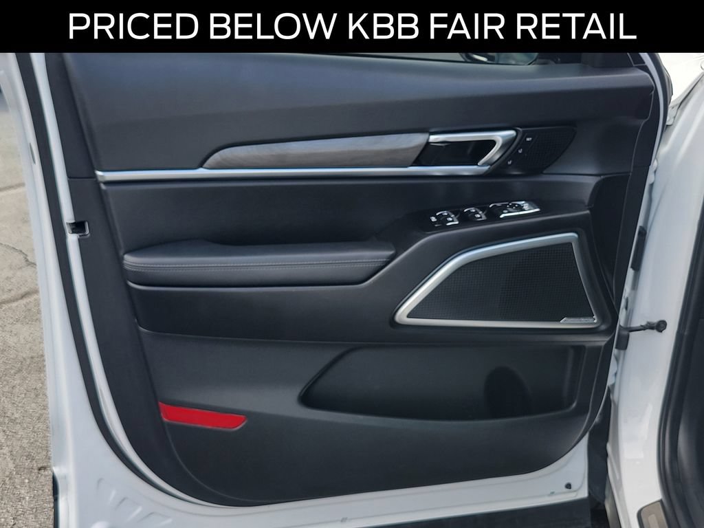 Used 2023 Kia Telluride SX X-Line AWD/4WD image 21