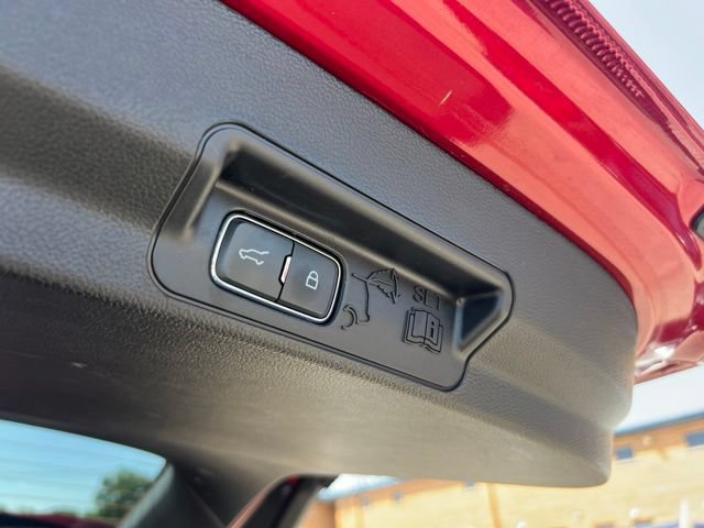 Certified 2023 Ford Explorer XLT w/ Equipment Group 202A AWD/4WD image 25