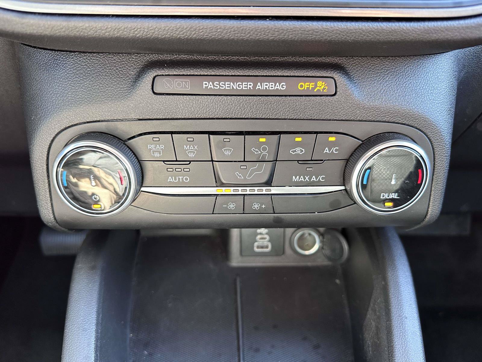 Certified 2025 Ford Escape Active AWD/4WD image 24