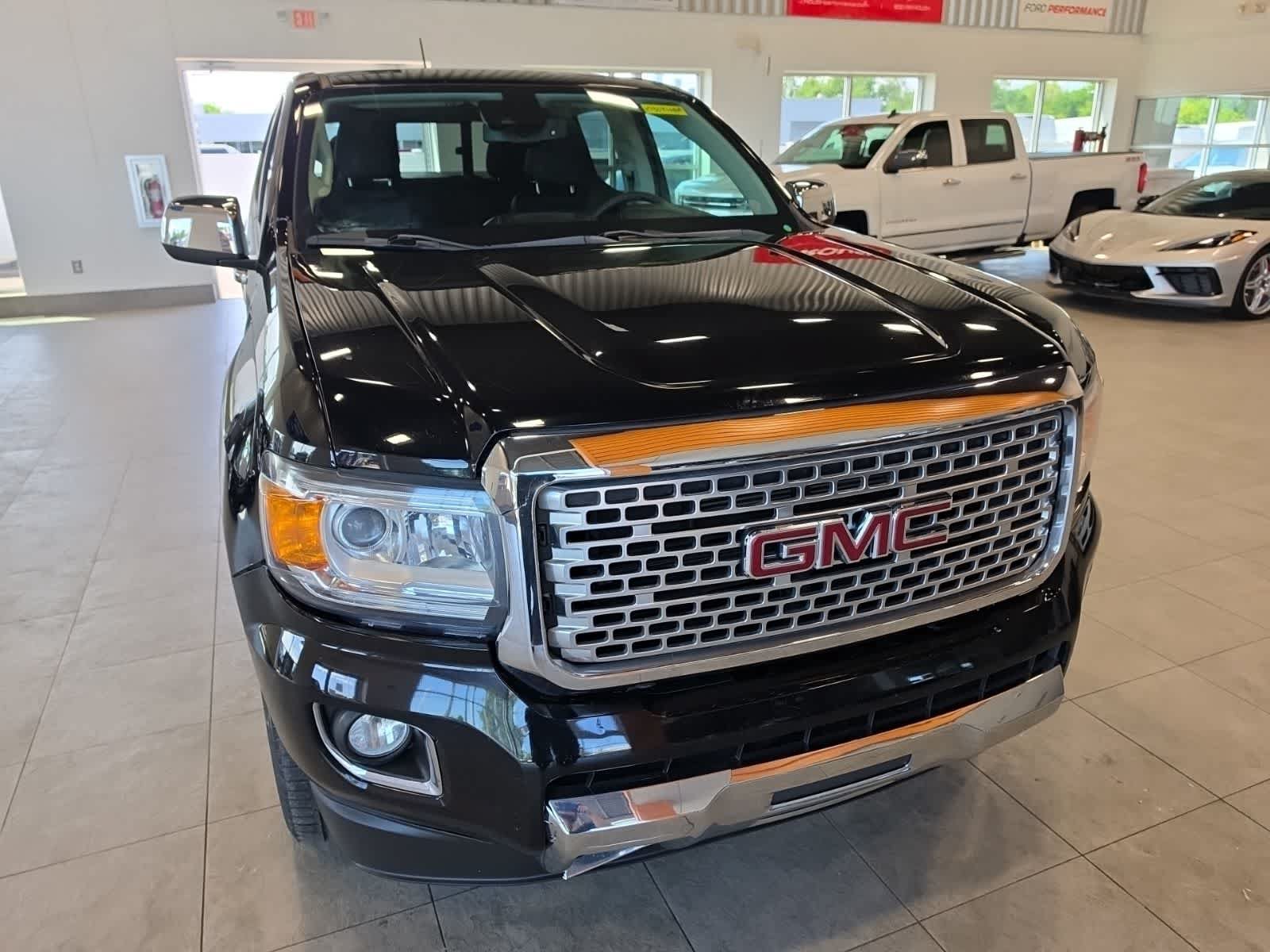 Used 2019 GMC Canyon Denali AWD/4WD image 4