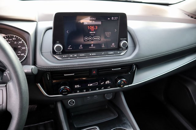 Used 2023 Nissan Rogue SV image 27