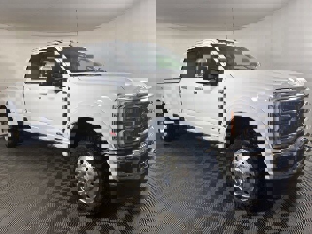 Certified 2025 Ford F450 King Ranch w/ Chrome Package image 7