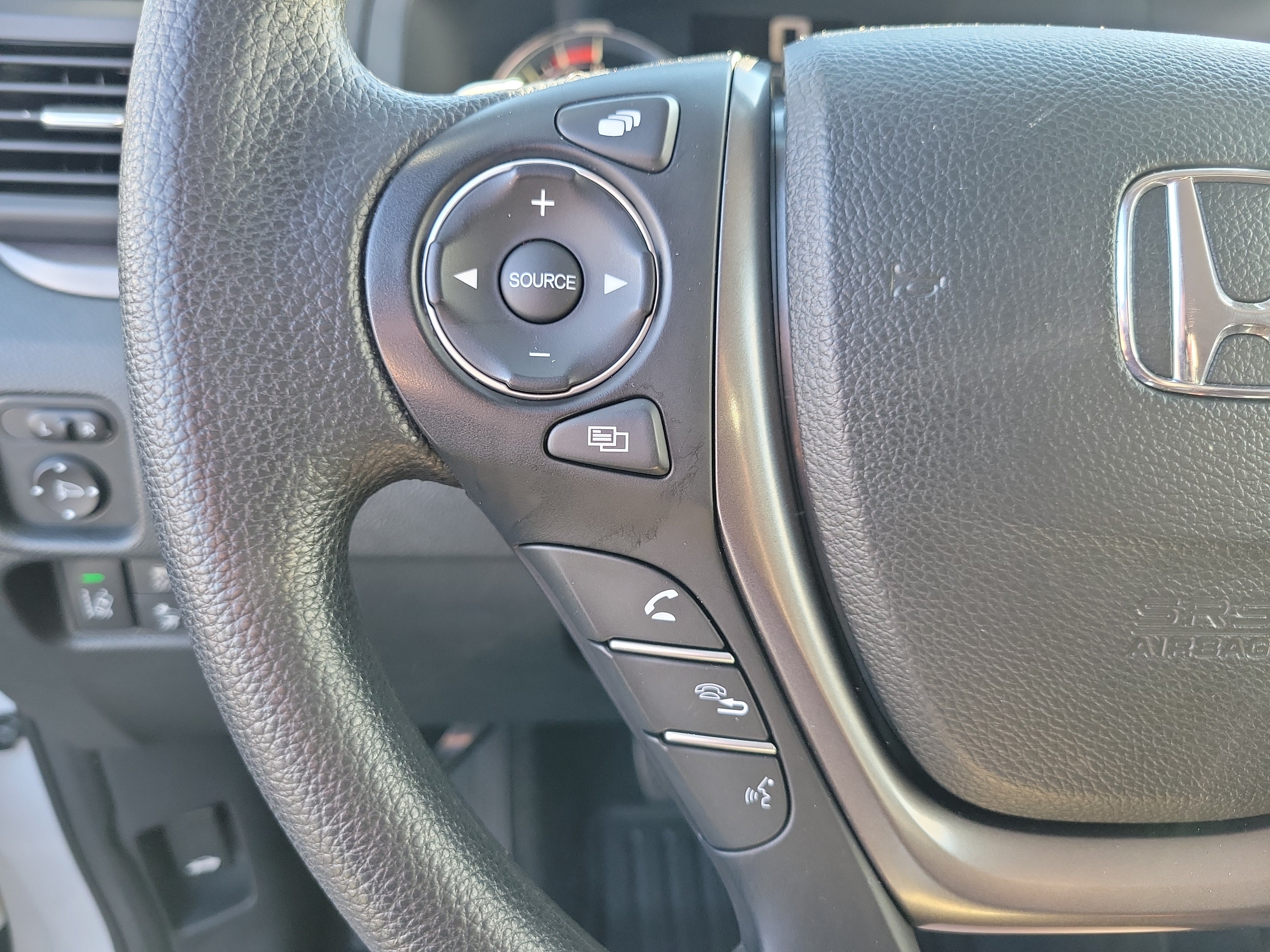 Used 2023 Honda Ridgeline Sport image 5