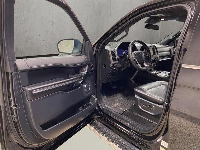 Certified 2019 Ford Expedition XLT w/ Equipment Group 202A AWD/4WD image 11