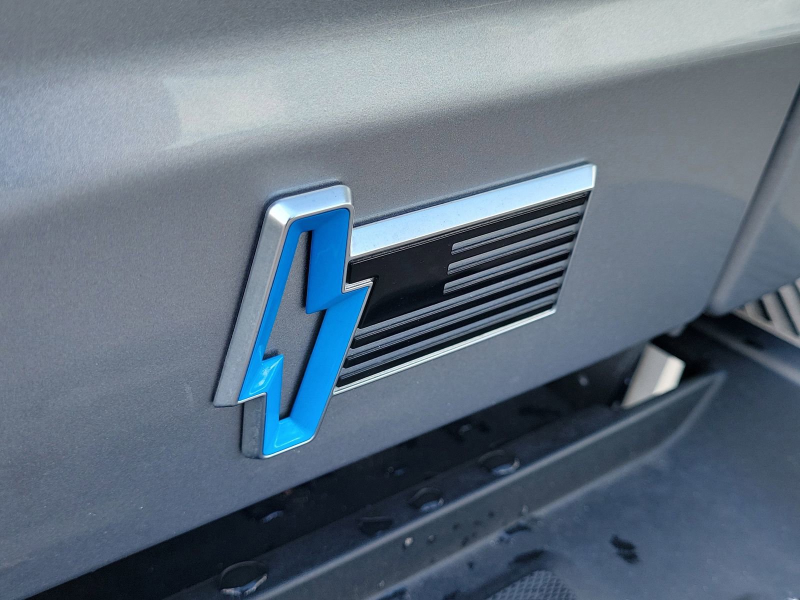 Certified 2024 Ford F150 Lightning XLT AWD/4WD image 6