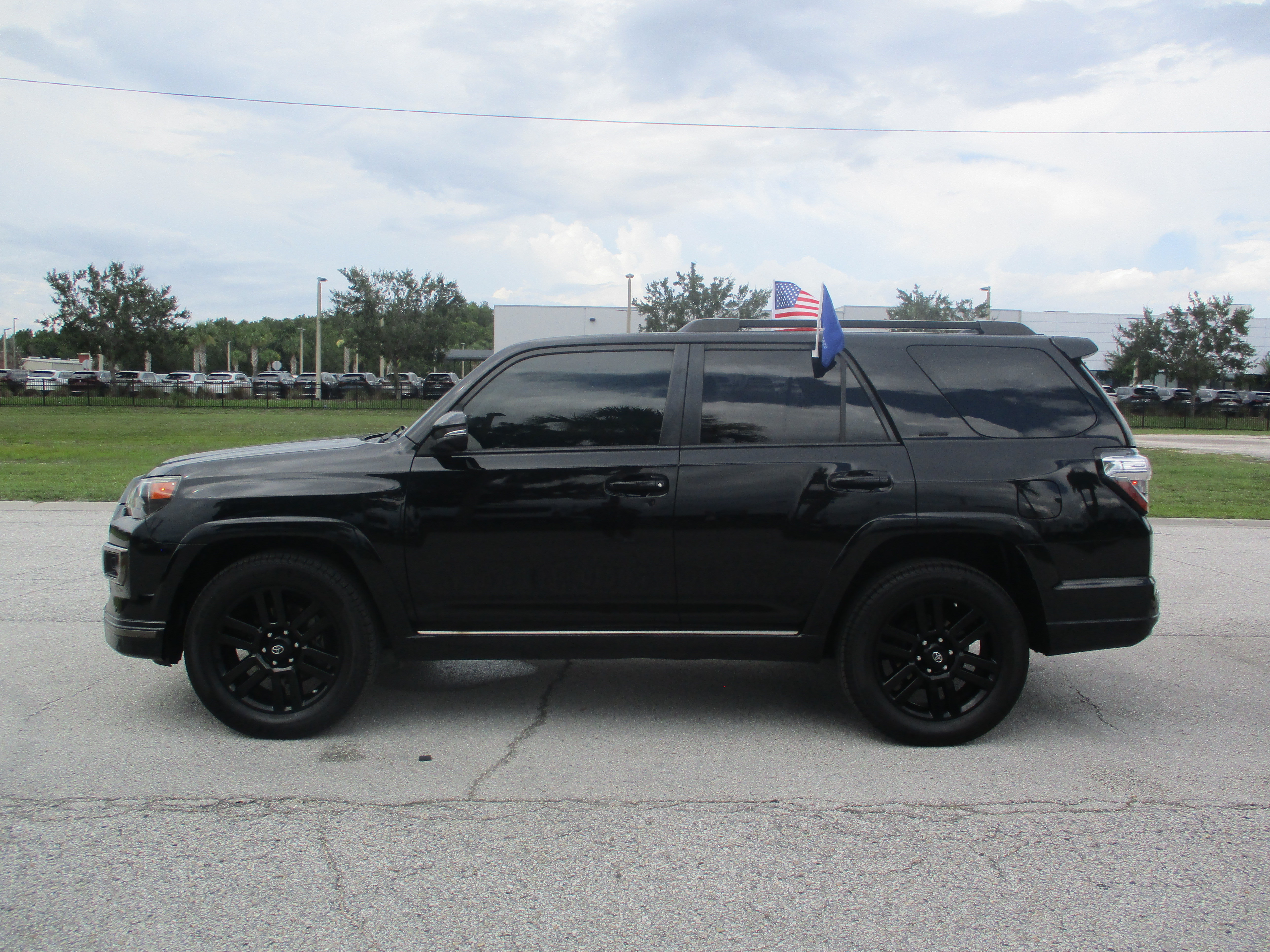 Used 2019 Toyota 4Runner Limited AWD/4WD image 4