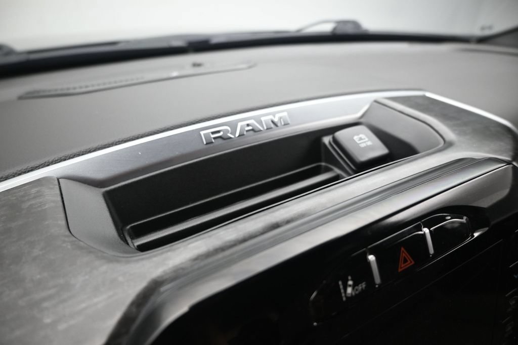 Used 2024 RAM 1500 Big Horn RWD image 19