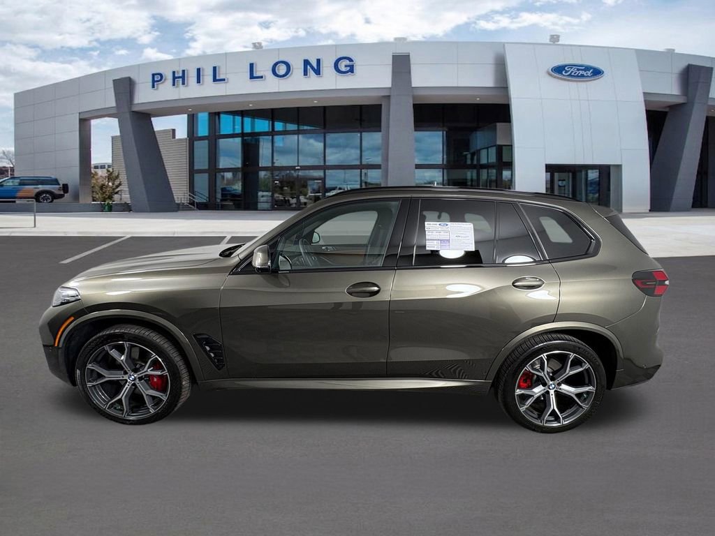 Used 2026 BMW X5 xDrive40i w/ M Sport Package image 3