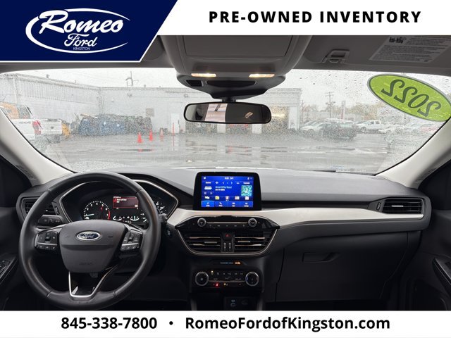 Certified 2022 Ford Escape SE w/ Cold Weather Package AWD/4WD image 12