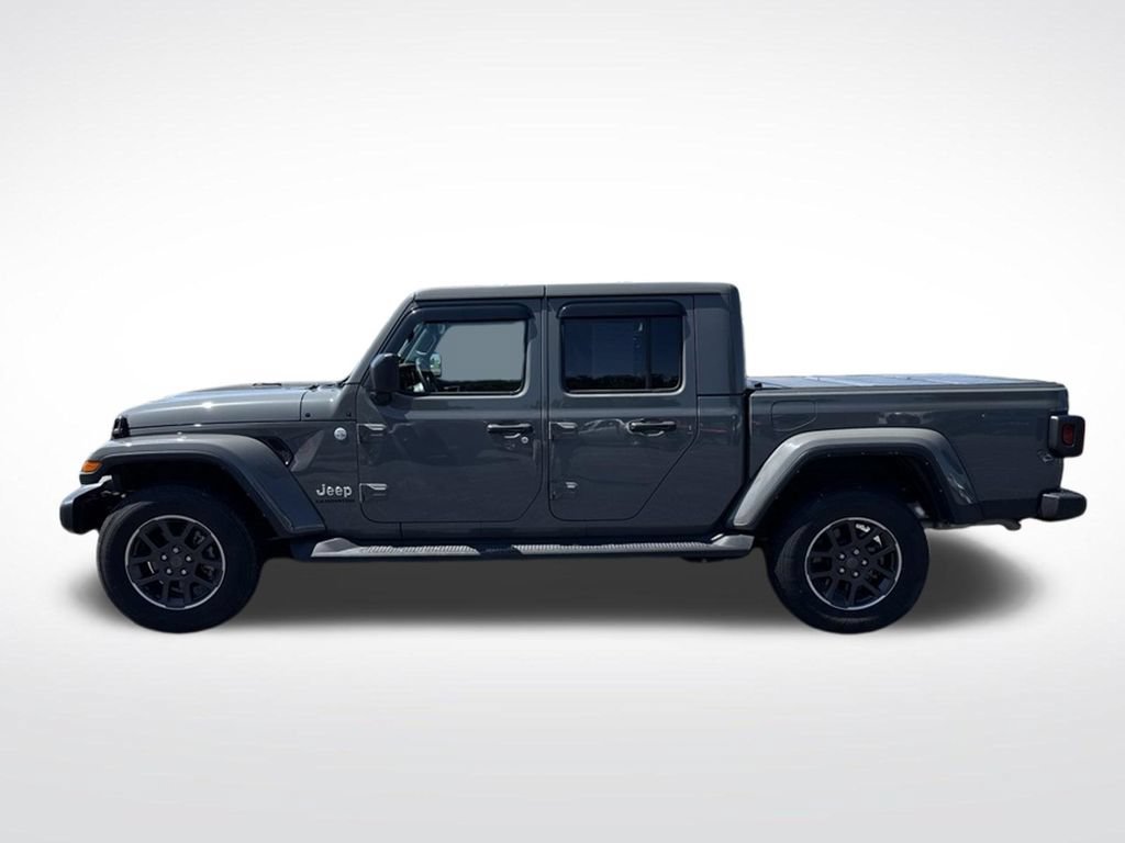 Used 2022 Jeep Gladiator Overland w/ Popular Equipment Package AWD/4WD image 3