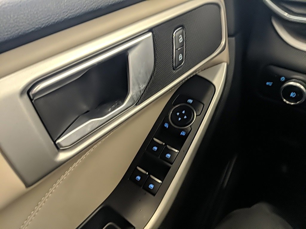 Certified 2023 Ford Explorer XLT w/ Equipment Group 202A image 29